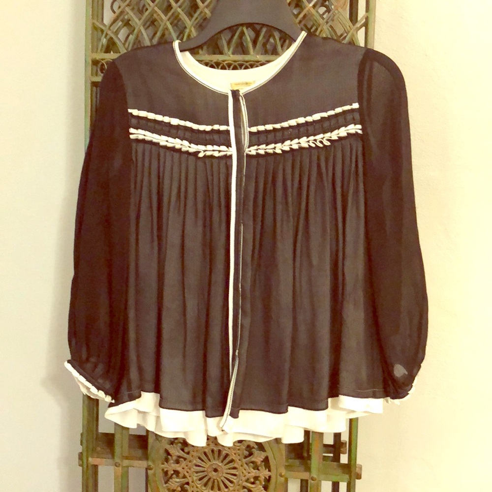 Classy Swing Top